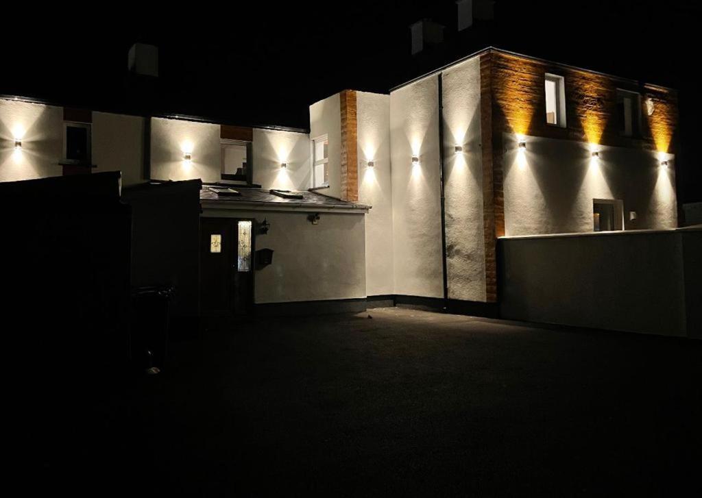 #4 Tgha Luxury One Bedroom Apartment In Athlone Exterior photo